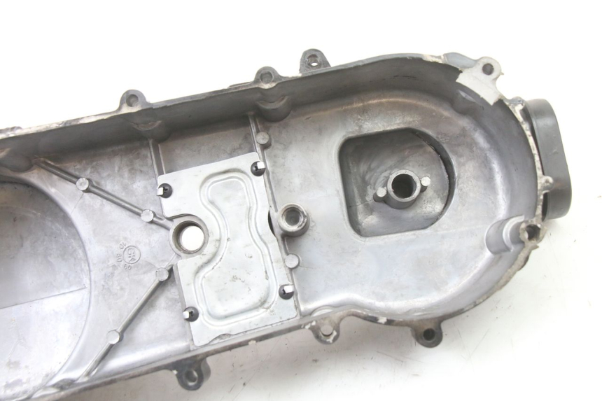 photo de DRIVE BELT COVER LONGJIA SHARPY 125 (2020 - 2024) - Surface and material condition