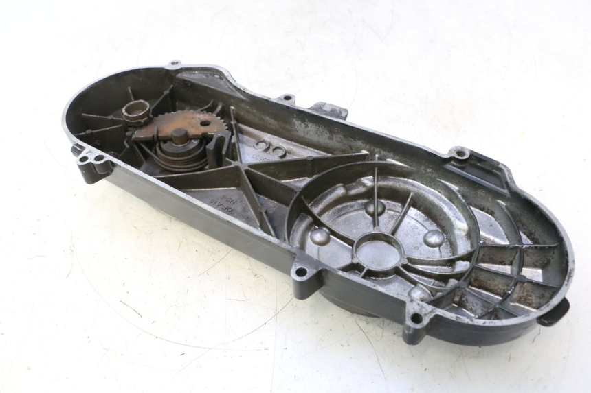 photo de DRIVE BELT COVER PEUGEOT LUDIX PRO 2T 50 (2010 - 2017) - Fixing points details