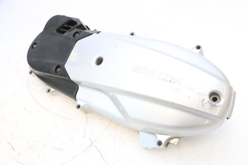 photo de DRIVE BELT COVER HONDA PCX (JF57/JF64) 125 (2014 - 2018) - High-resolution close-up