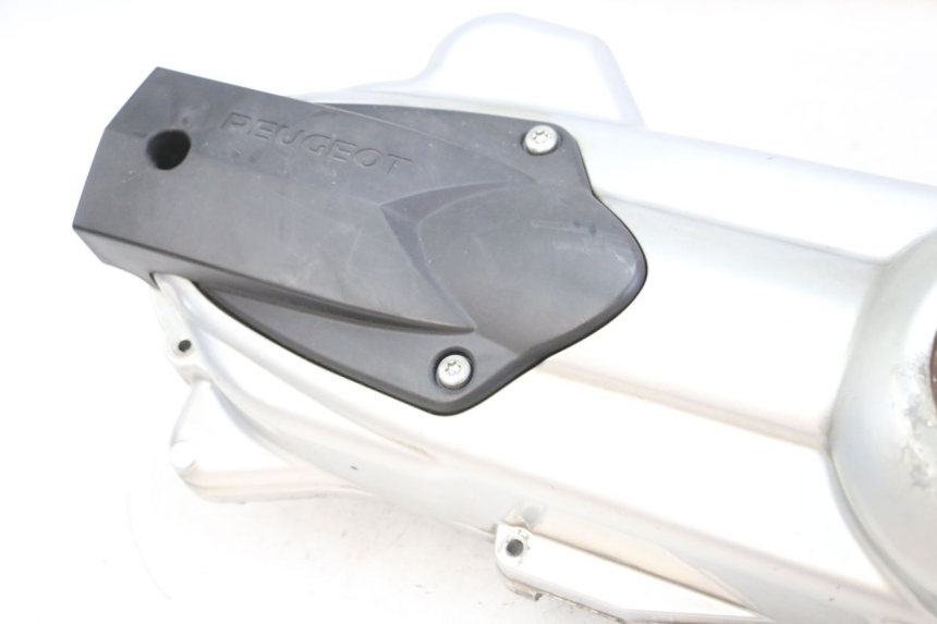 photo de DRIVE BELT COVER PEUGEOT SATELIS 125 (2013 - 2018) - High-resolution close-up