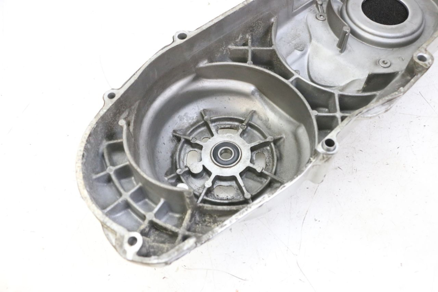 photo de DRIVE BELT COVER PEUGEOT SATELIS 125 (2013 - 2018) - Fixing points details