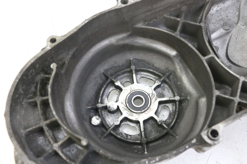 photo de DRIVE BELT COVER PEUGEOT SATELIS 125 (2013 - 2018) - Zoom on usage condition