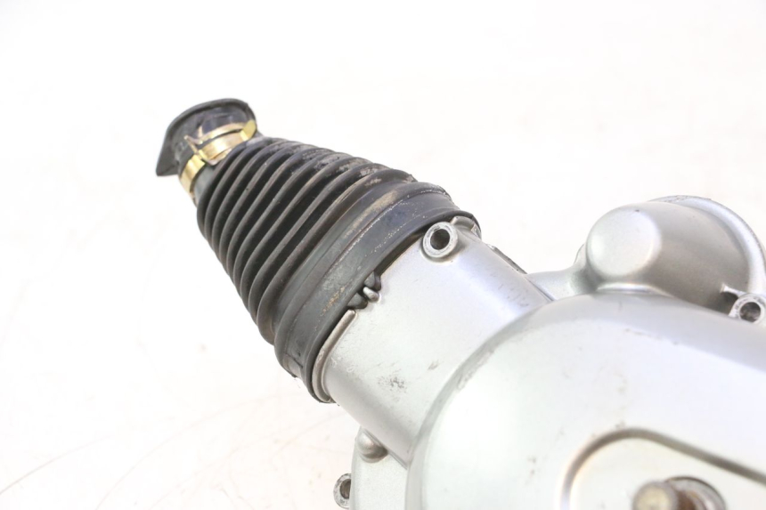 photo de VARIATOR COVER HONDA SCV LEAD 100 (2003 - 2007) - Distinctive features