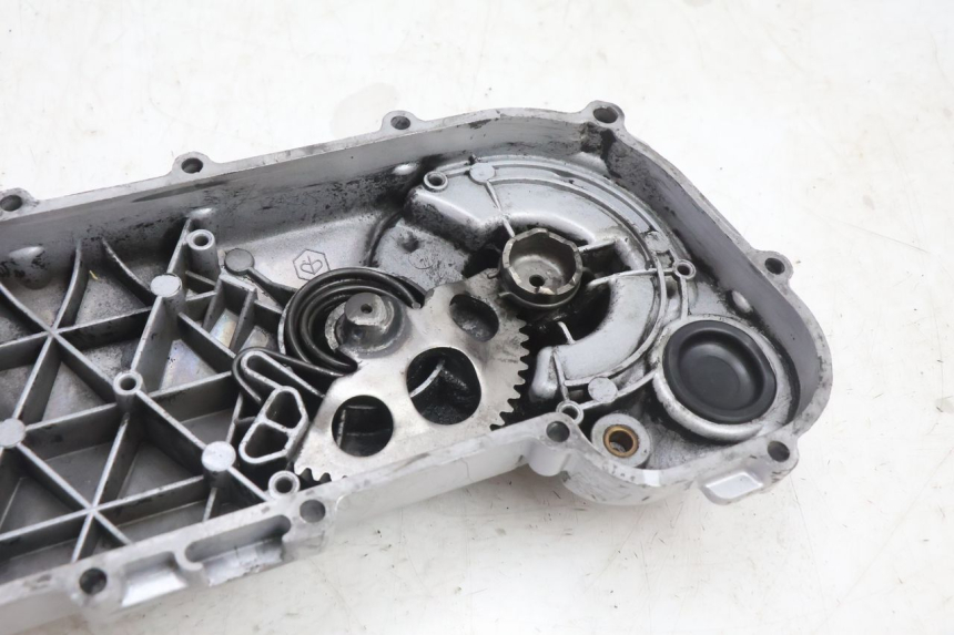 photo de DRIVE BELT COVER PIAGGIO VESPA PRIMAVERA 2T 50 (2013 - 2018) - Additional view of the item