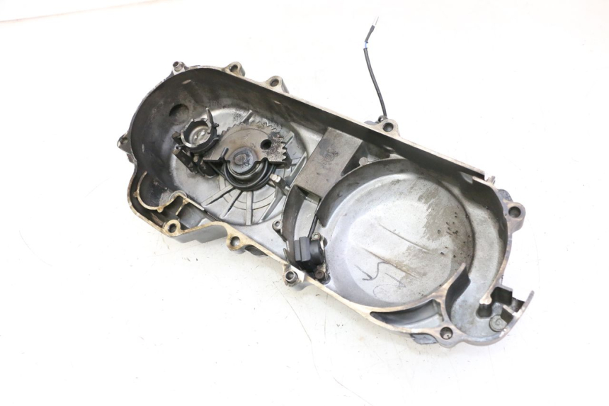 photo de DRIVE BELT COVER GTS VICI 4T 50 (2020 - 2025) - Fixing points details