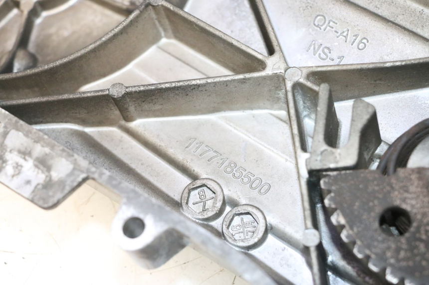 photo de VARIATOR COVER PEUGEOT VIVACITY NEW 2T 50 (2008 - 2017) - Technical close-up