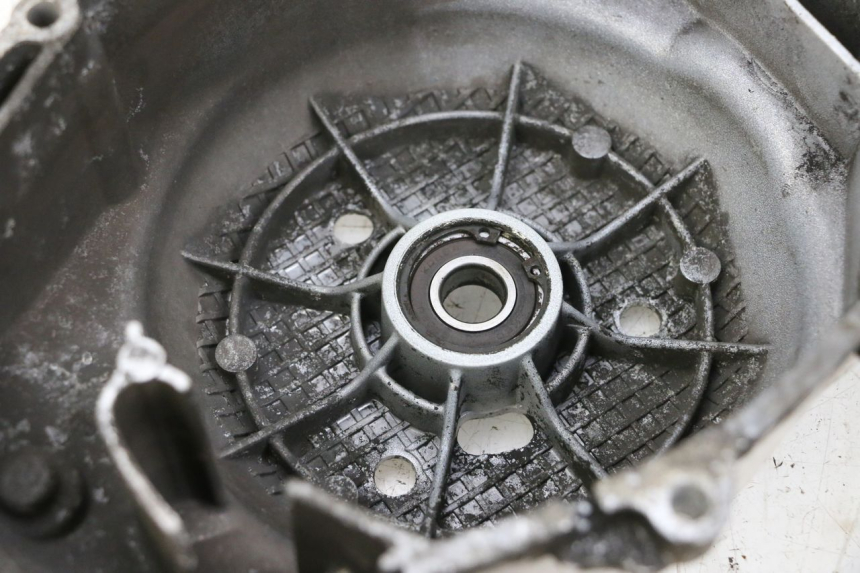 photo de VARIATOR COVER PIAGGIO X8 125 (2004 - 2007) - Surface and material condition