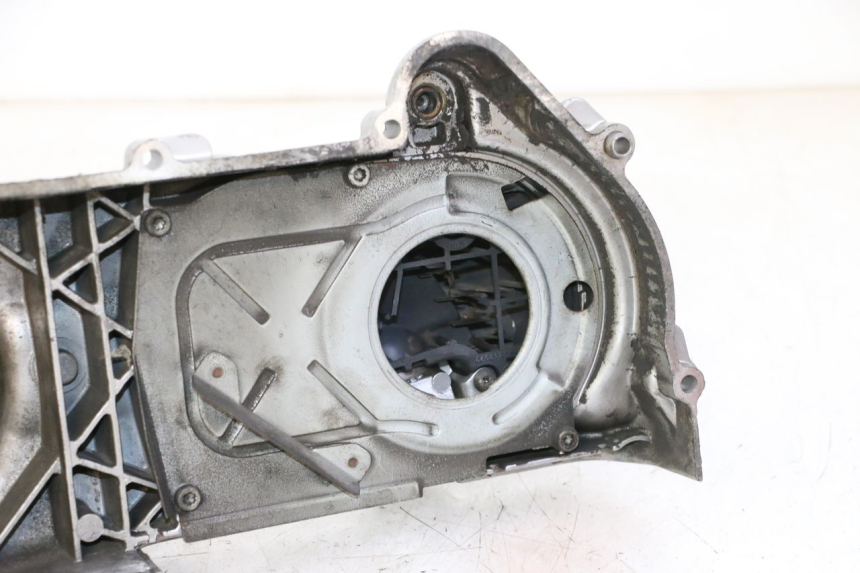 photo de VARIATOR COVER PIAGGIO XEVO - X EVO 125 (2007 - 2017) - Technical close-up