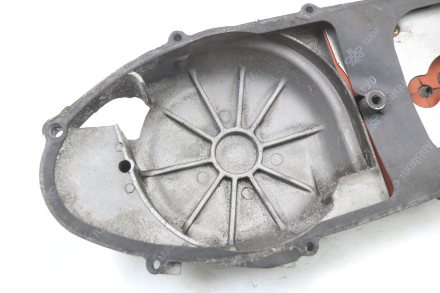 photo de DRIVE BELT COVER YAMAHA YP MAJESTY 125 (2002 - 2006) - Fixing points details