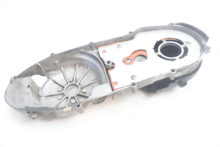 photo de VARIATOR COVER YAMAHA YP MAJESTY 125 (2007 - 2010) - Fixing points details