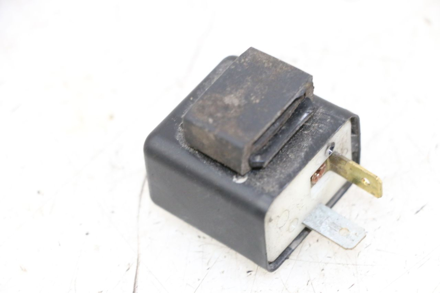 photo de TURN SIGNAL RELAY SUZUKI ADDRESS 110 (2015 - 2020) - Component detail