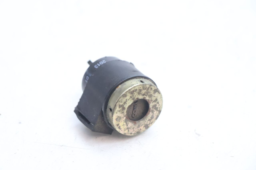 photo de TURN SIGNAL RELAY KYMCO AGILITY 4T 10" 50 (2005 - 2018) - Zoom on usage condition