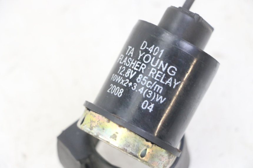 photo de FLASHER RELAY KYMCO AGILITY 4T 50 (2005 - 2018) - Alternative perspective