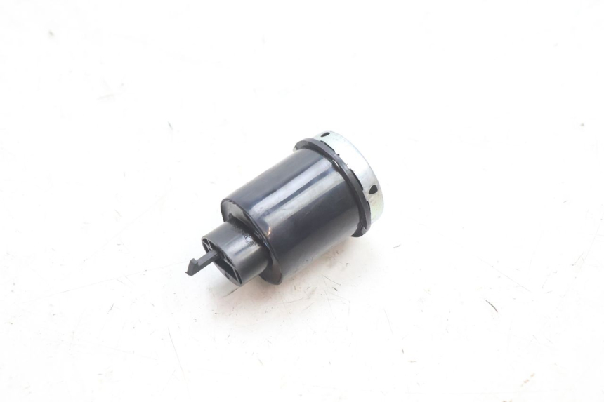 photo de TURN SIGNAL RELAY KYMCO AGILITY CITY 16P 125 (2015 - 2024) - Alternative perspective