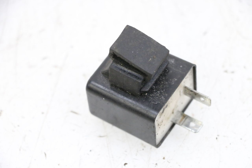 photo de TURN SIGNAL RELAY MAG POWER BOMBERS 4T 50 (2016 - 2026) - Zoom on usage condition