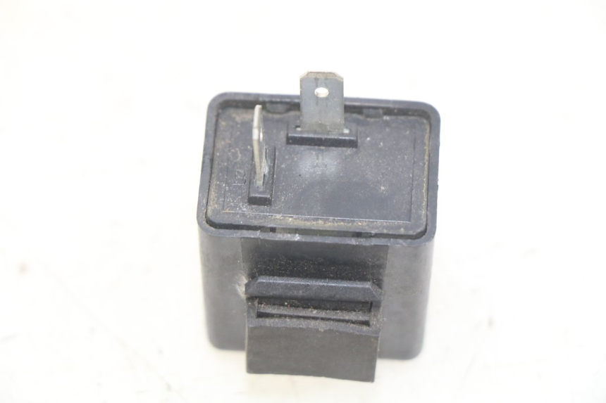 photo de FLASHER RELAY MBK BOOSTER SPIRIT 50 (1999 - 2003) - Zoom on usage condition
