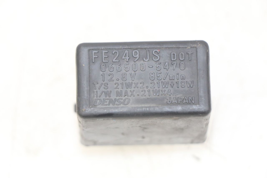 photo de FLASHER RELAY SUZUKI BURGMAN 650 (2002 - 2004) - Component detail