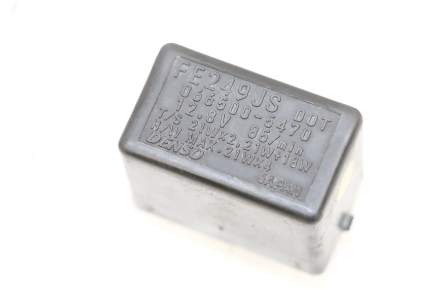 photo de TURN SIGNAL RELAY SUZUKI BURGMAN 650 (2013 - 2020) - Component detail