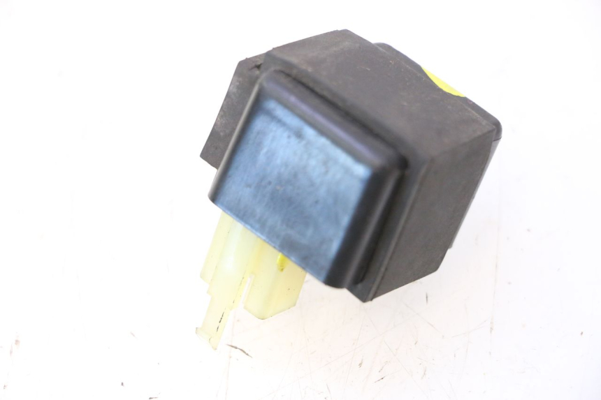 photo de FLASHER RELAY SUZUKI BURGMAN 125 (2007 - 2014) - Zoom on usage condition