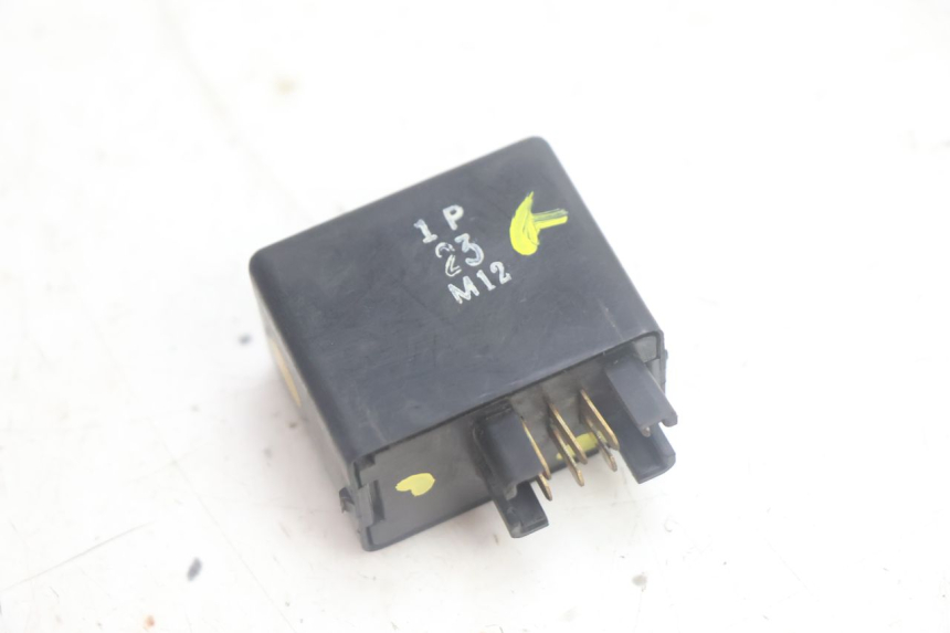 photo de TURN SIGNAL RELAY SUZUKI BURGMAN EXECUTIVE ABS 650 (2006 - 2012) - Component detail