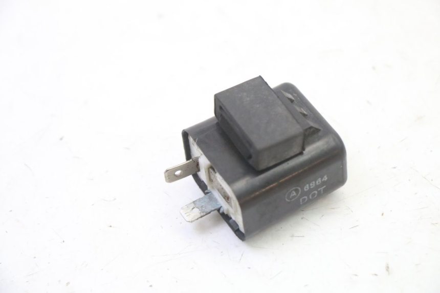 photo de TURN SIGNAL RELAY APRILIA CLASSIC 125 (1995 - 2001) - Zoom on usage condition