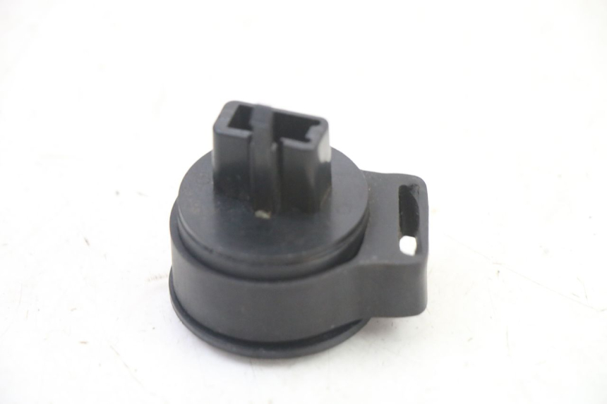 photo de FLASHER RELAY PEUGEOT ELYSEO 125 (1999 - 2004) - Zoom on usage condition