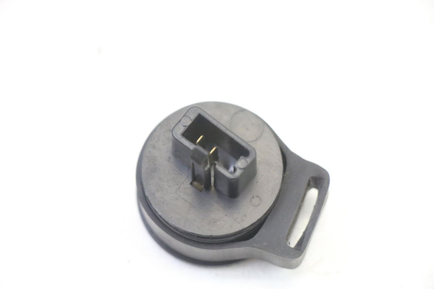 photo de FLASHER RELAY PEUGEOT ELYSEO 125 (1999 - 2004) - Alternative perspective