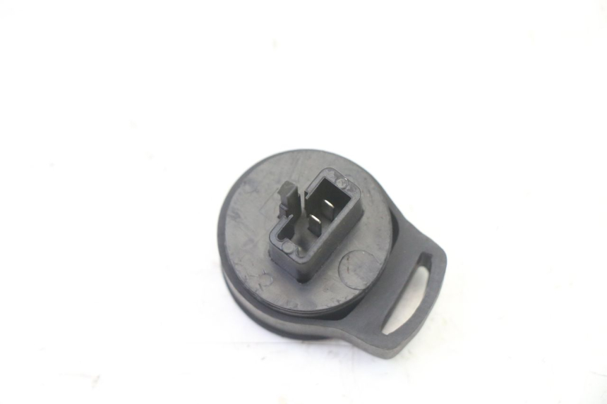 photo de FLASHER RELAY PEUGEOT ELYSTAR 50 (2002 - 2014) - Zoom on usage condition