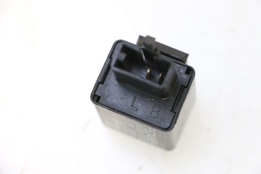 photo de TURN SIGNAL RELAY KAWASAKI ER-6 ER6 N 650 (2005 - 2009) - Component detail
