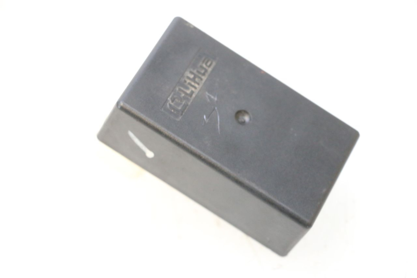 photo de TURN SIGNAL RELAY UNIT KEEWAY F-ACT FACT EVO 50 (2020 - 2026) - Fixing points details