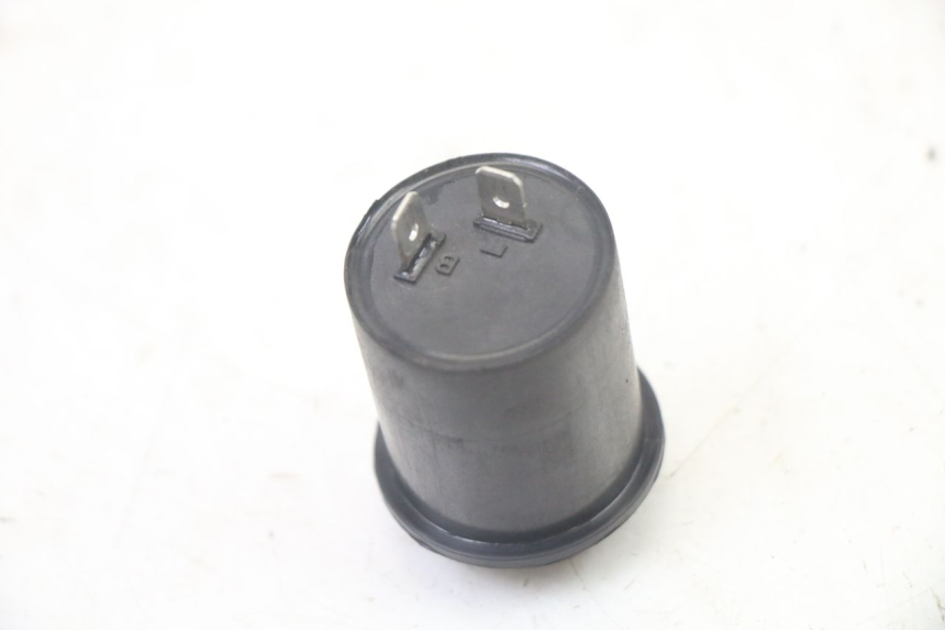 photo de TURN SIGNAL RELAY SYM FIDDLE 125 (2008 - 2010) - Zoom on usage condition