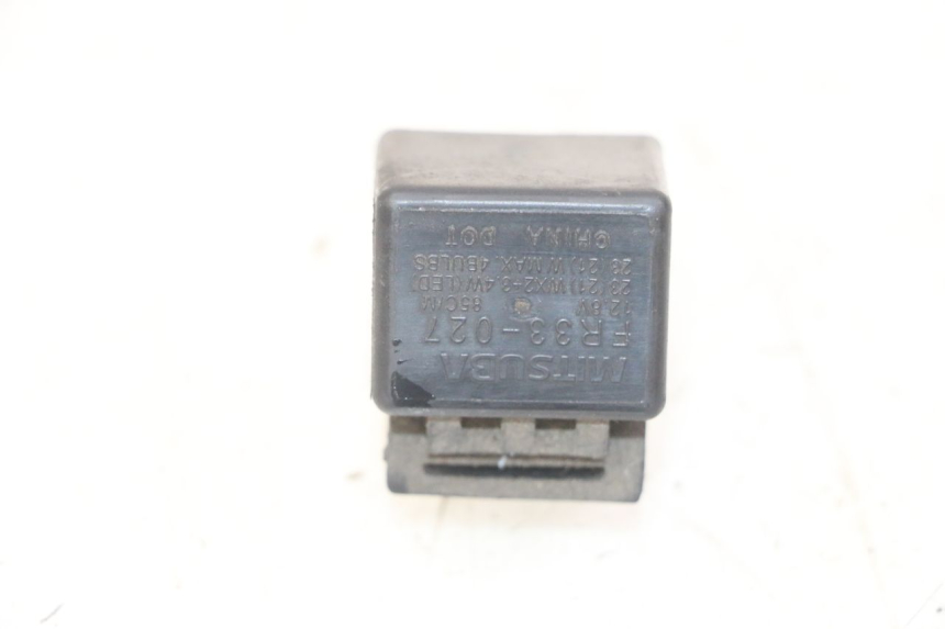photo de TURN SIGNAL RELAY HONDA FORZA ABS 300 (2013 - 2017) - Zoom on usage condition