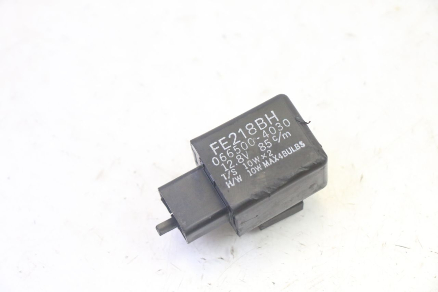 photo de TURN SIGNAL RELAY YAMAHA FZ6 N FAZER 600 (2004 - 2006) - Main view