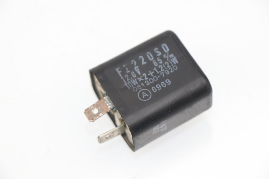 photo de TURN SIGNAL RELAY GILERA STORM 50 (1993 - 1997) - Main view