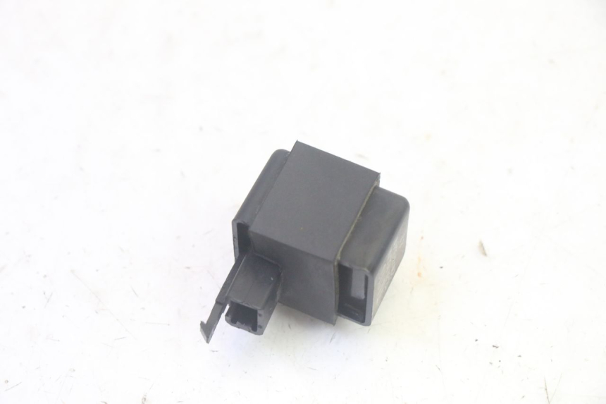 photo de TURN SIGNAL RELAY SUZUKI GSF N BANDIT 600 (1996 - 1999) - Main view