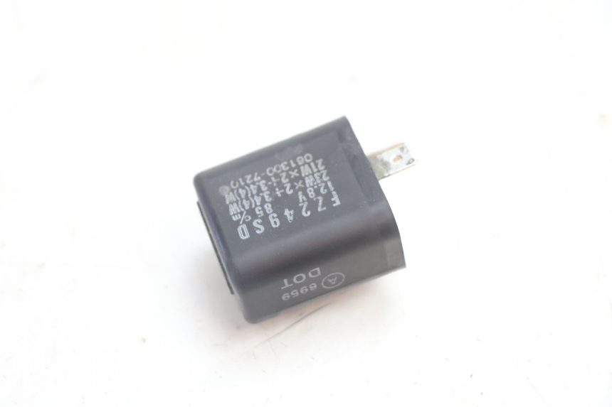 photo de TURN SIGNAL RELAY SUZUKI GSX F GSXF 750 (1988 - 1998) - Component detail