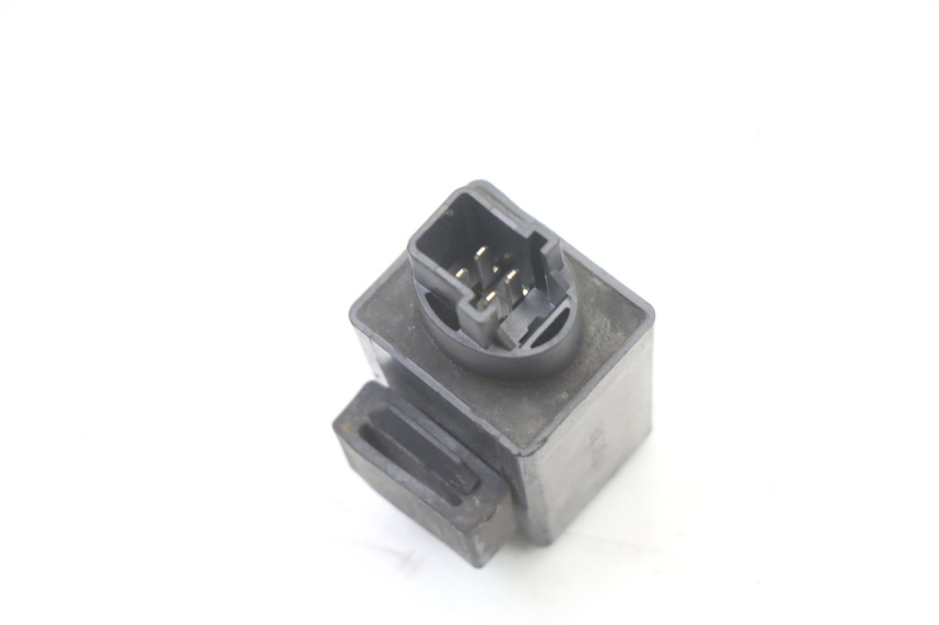 photo de FLASHING RELAY HONDA FES S-WING SWING ABS 125 (2007 - 2015) - Alternative perspective