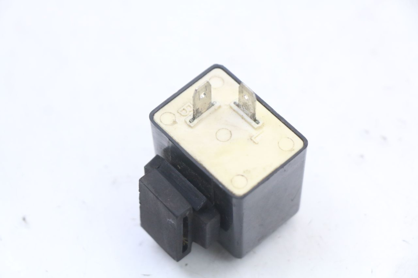 photo de TURN SIGNAL RELAY KEEWAY HURRICANE 50 (2006 - 2019) - Zoom on usage condition