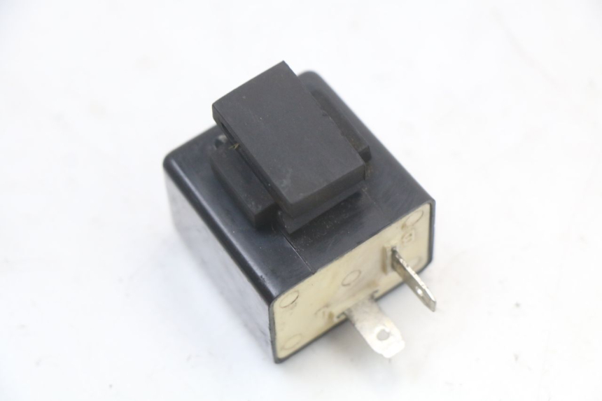 photo de TURN SIGNAL RELAY KEEWAY HURRICANE 50 (2006 - 2019) - Alternative perspective