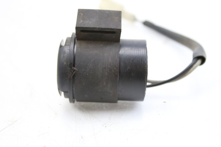 photo de TURN SIGNAL RELAY SYM HUSKY 125 (1999 - 2005) - Fixing points details