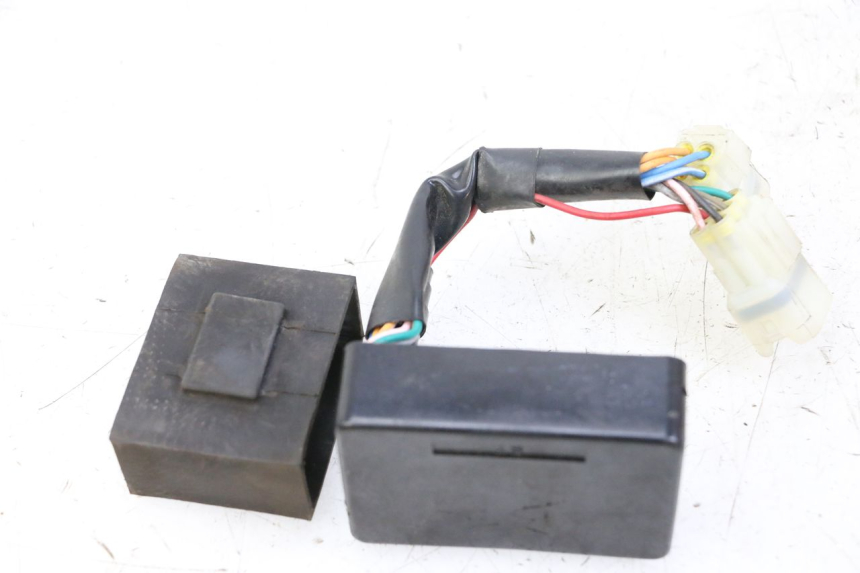 photo de TURN SIGNAL RELAY SYM JOYMAX 125 (2010 - 2017) - Product overview