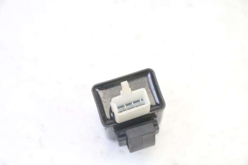 photo de TURN SIGNAL RELAY KIDEN KD125-G 125 (2018 - 2022) - Zoom on usage condition