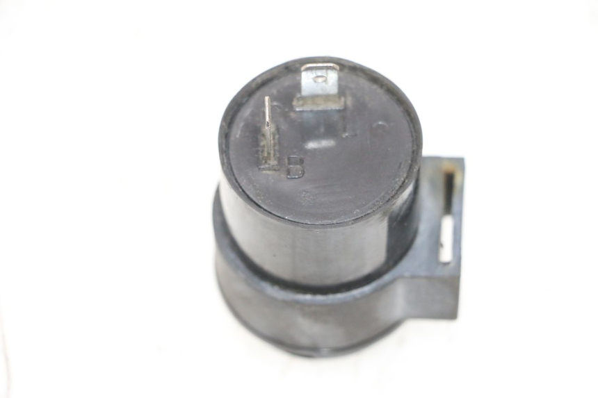 photo de FLASHER RELAY PEUGEOT KISBEE 2T 50 (2010 - 2017) - Component detail