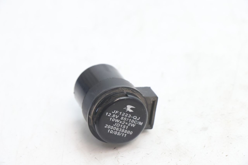 photo de FLASHER RELAY PEUGEOT KISBEE 4T 50 (2010 - 2017) - Zoom on usage condition