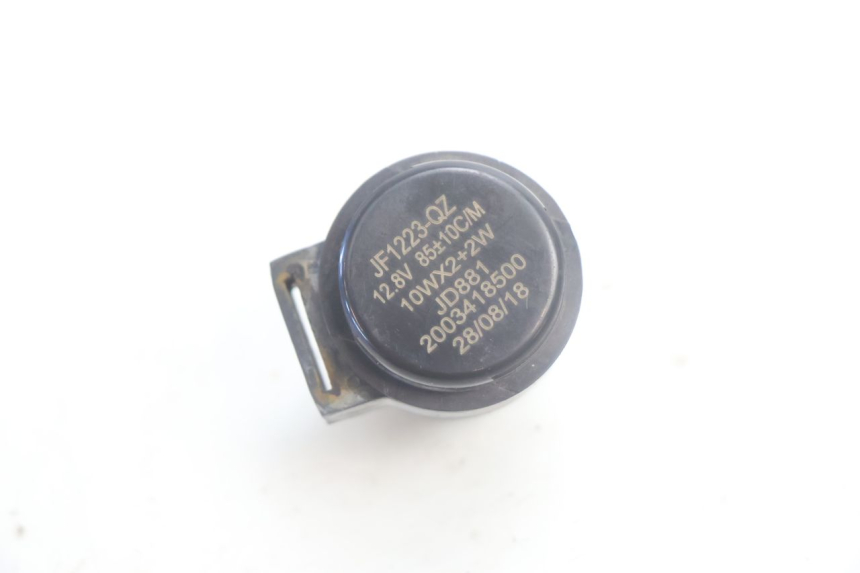 photo de FLASHER RELAY PEUGEOT KISBEE 4T 50 (2018 - 2022) - Zoom on usage condition