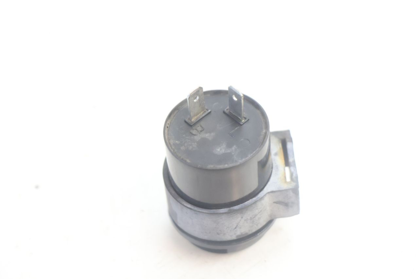 photo de FLASHER RELAY PEUGEOT KISBEE 4T 50 (2018 - 2022) - Alternative perspective