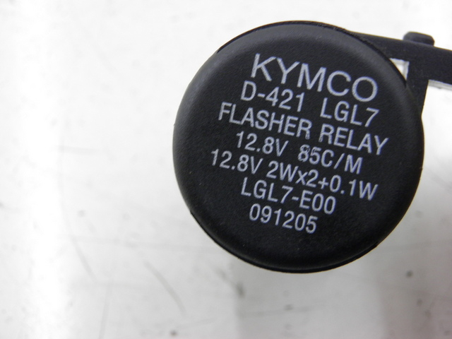 photo de TURN SIGNAL RELAY KYMCO QUANNON NAKED 125 (2010) - Component detail