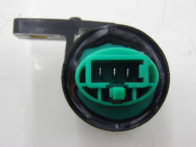 photo de TURN SIGNAL RELAY KYMCO XCITING RI ABS 500 (2010) - Alternative perspective