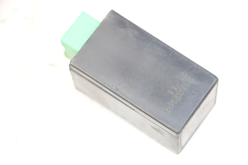 photo de TURN SIGNAL RELAY PIAGGIO MP3 LT 300 (2010 - 2016) - Component detail