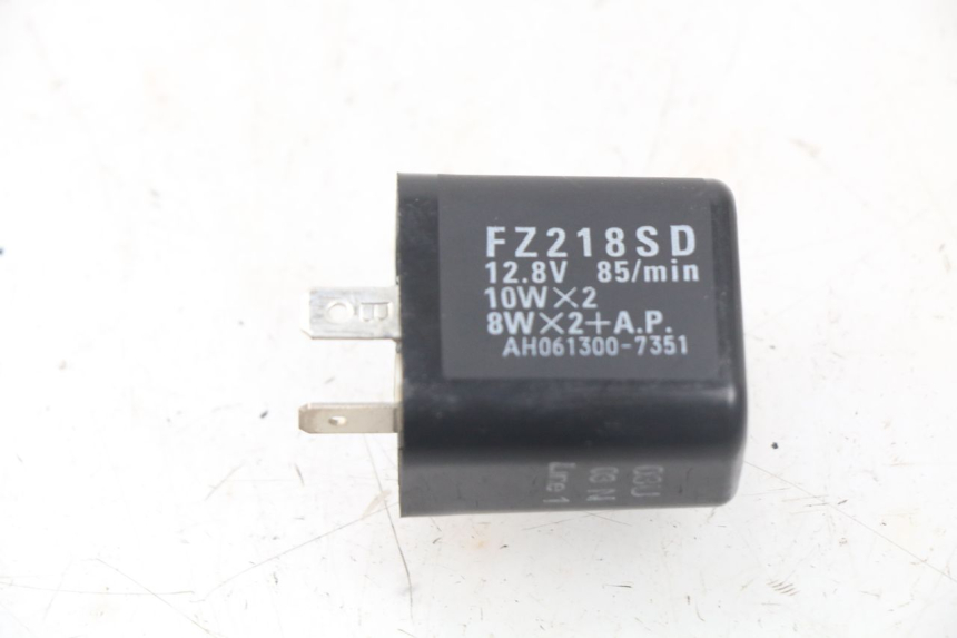 photo de TURN SIGNAL RELAY MBK MW TRYPTIK 125 (2017 - 2022) - Main view